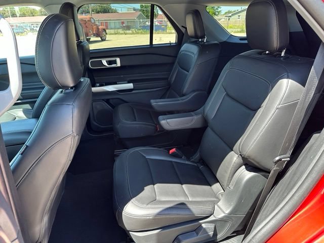 Certified 2023 Ford Explorer XLT w/ Equipment Group 202A AWD/4WD image 14