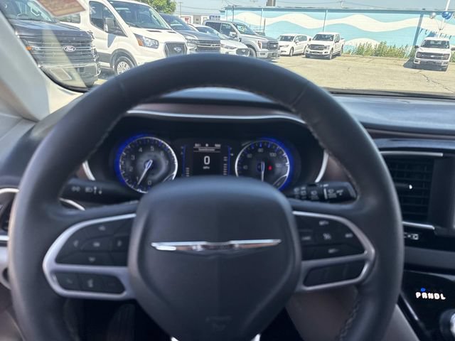 Used 2023 Chrysler Voyager LX FWD image 27