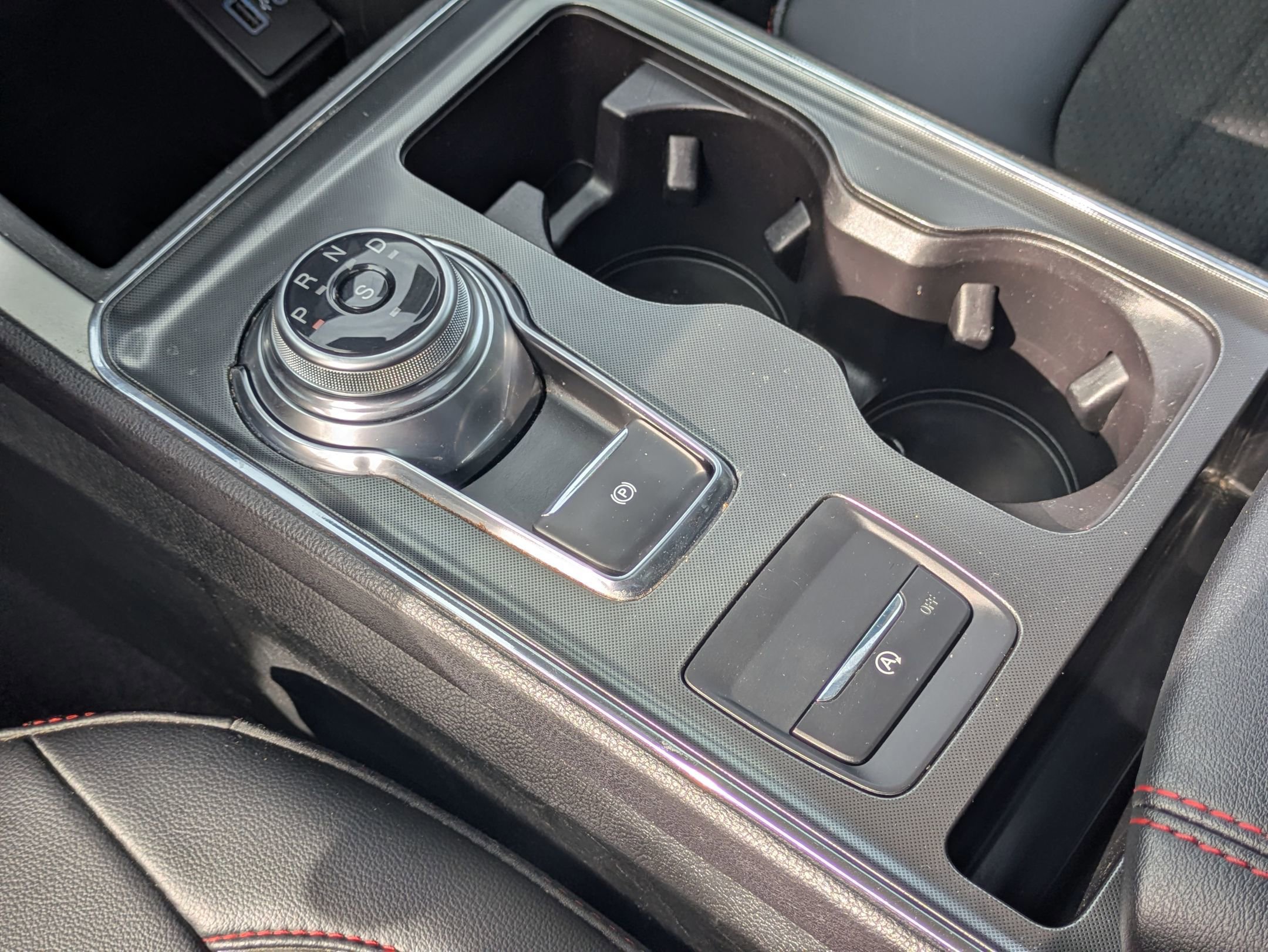 Certified 2023 Ford Edge ST-Line image 26