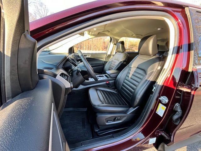 Certified 2024 Ford Edge SEL w/ Convenience Package AWD/4WD image 17
