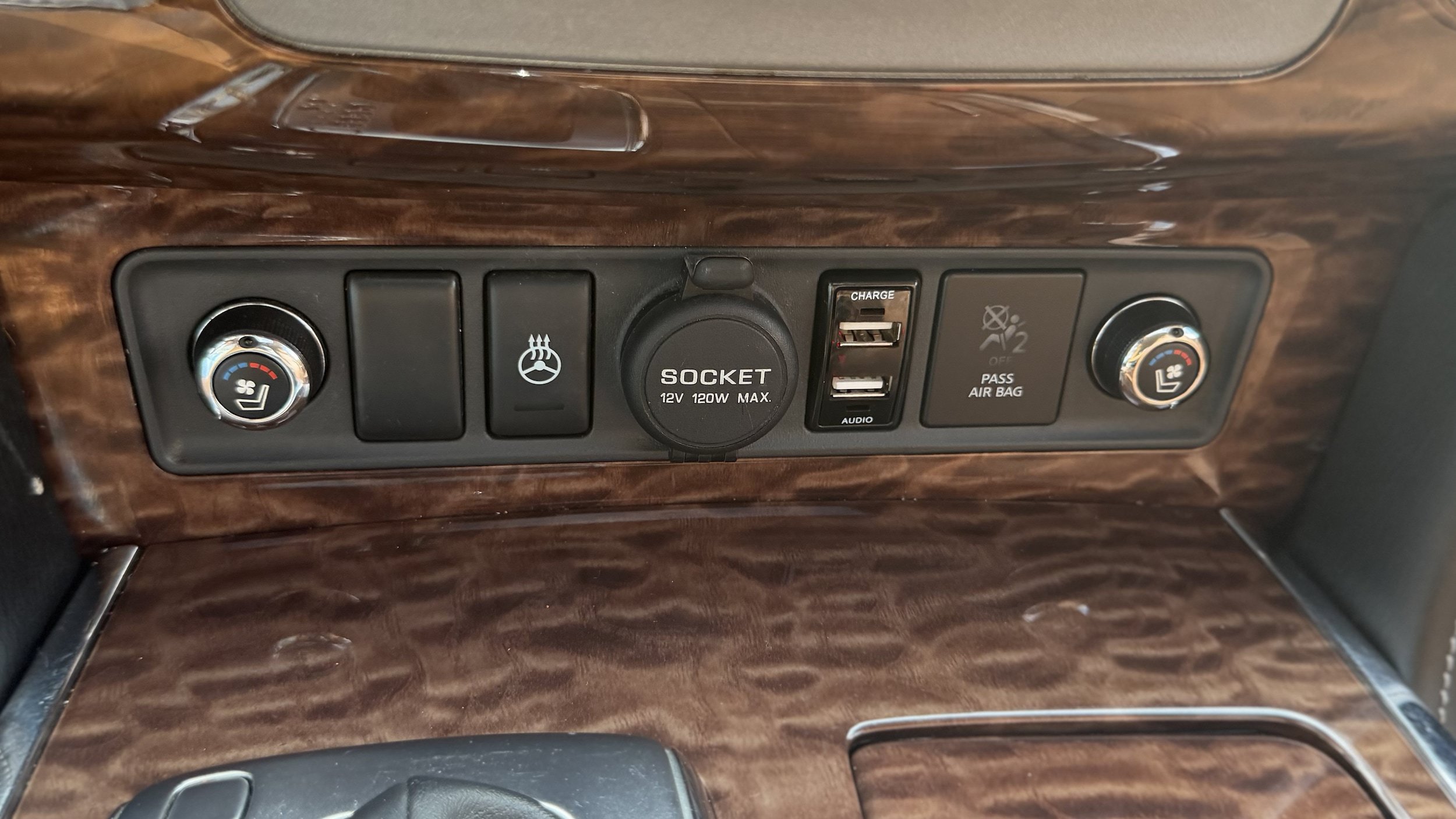 Used 2017 Nissan Armada Platinum AWD/4WD image 53