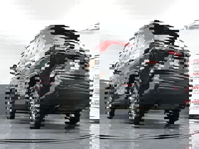 Used 2023 Toyota RAV4 XLE AWD/4WD image 39