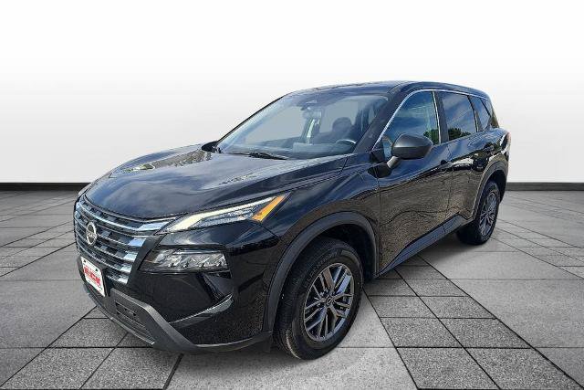 Used 2024 Nissan Rogue S AWD/4WD image 1