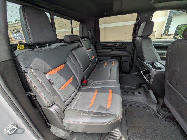 Used 2024 GMC Sierra 2500 AT4 w/ AT4 Premium Plus Package AWD/4WD image 19