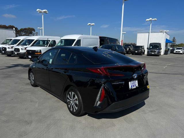 Used 2022 Toyota Prius Prime Limited image 4