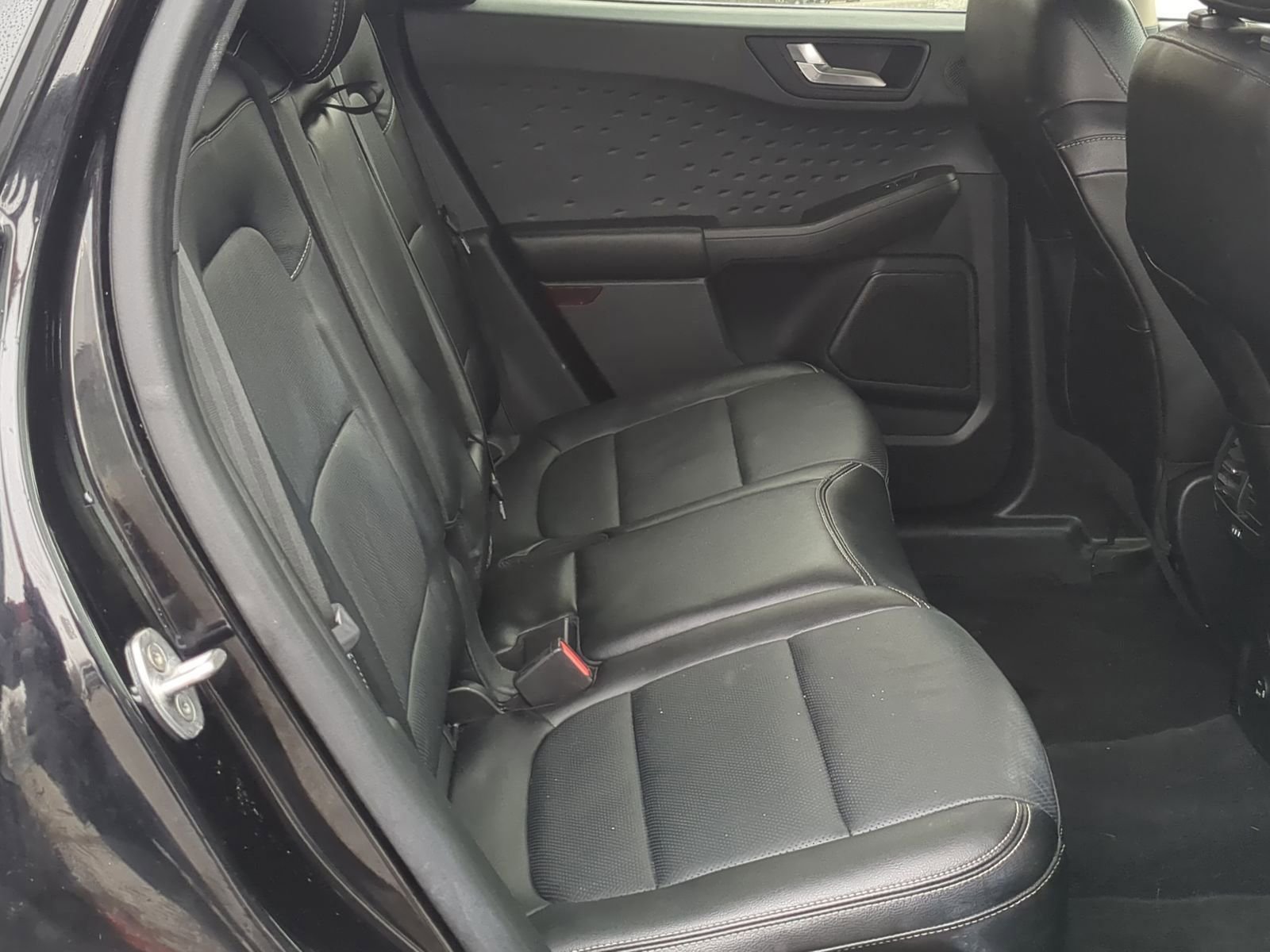 Certified 2020 Ford Escape Titanium image 25