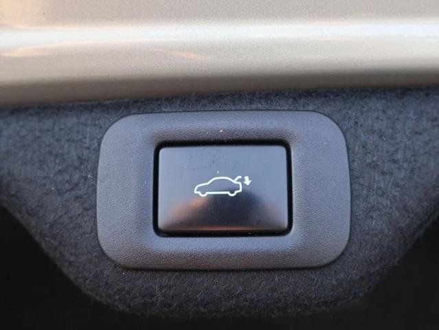 Used 2021 Lexus ES 300h w/ Luxury Package FWD image 7