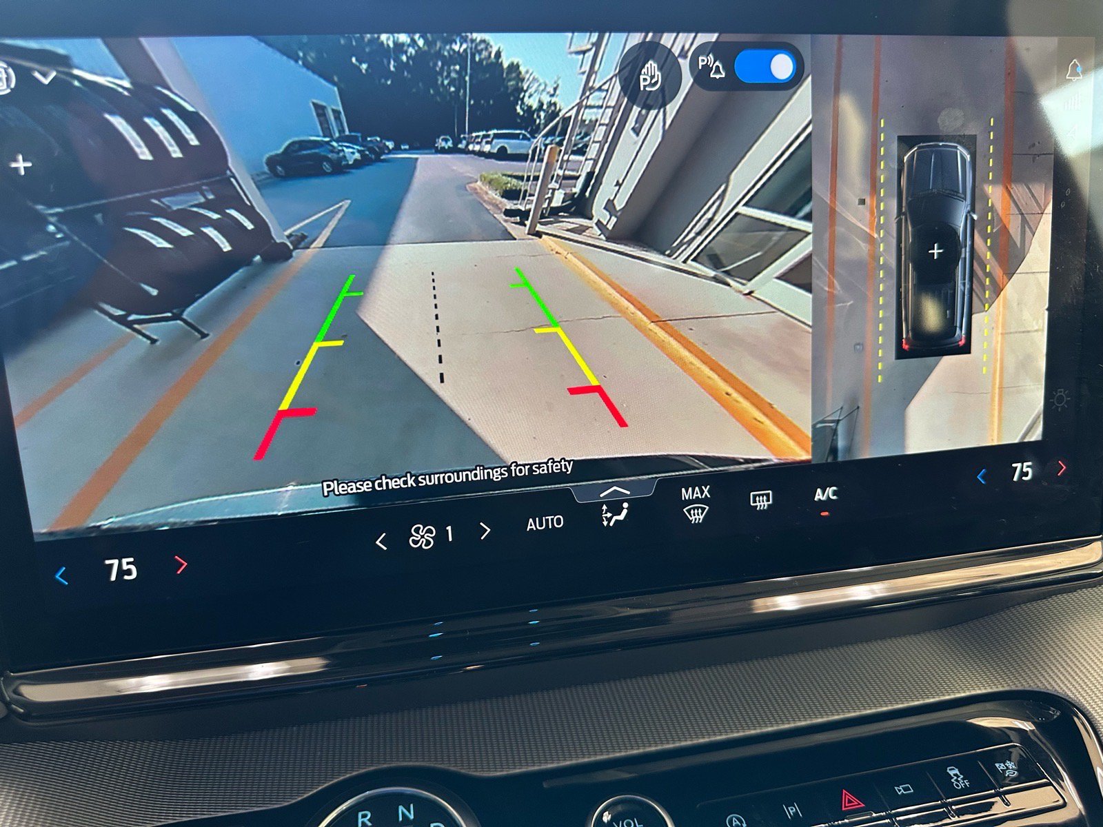 Certified 2025 Ford Expedition Active RWD image 37