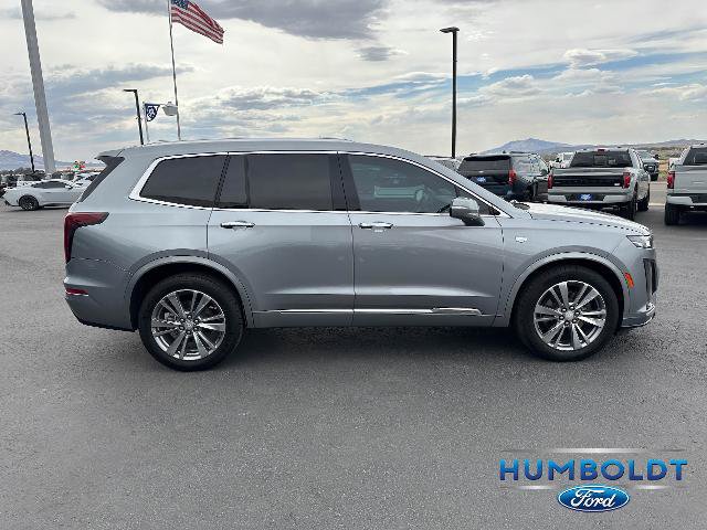 Used 2025 Cadillac XT6 Premium Luxury AWD/4WD image 4