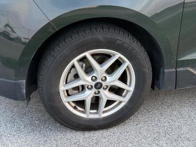 Certified 2024 Ford Edge SEL AWD/4WD image 3