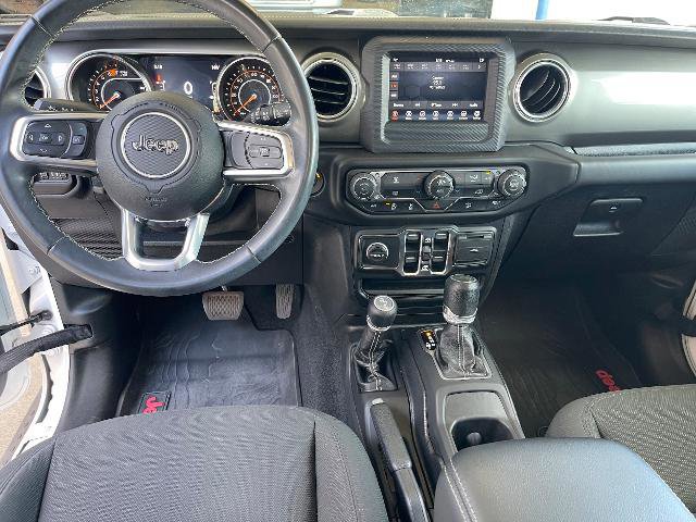 Used 2019 Jeep Wrangler Unlimited Sahara image 24