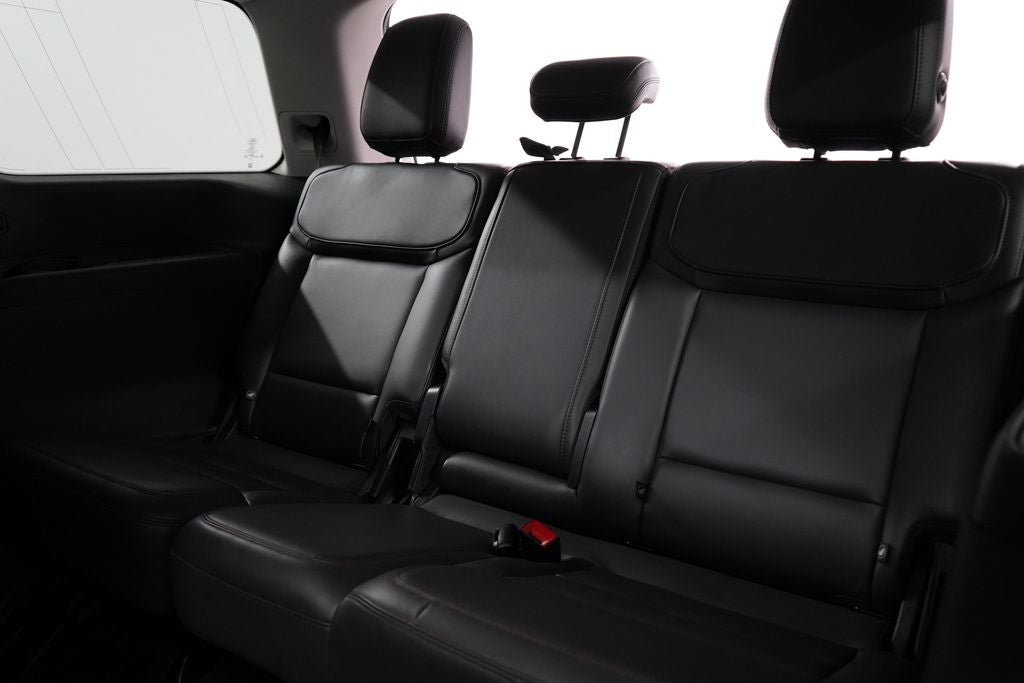 Certified 2025 Ford Expedition Active AWD/4WD image 30