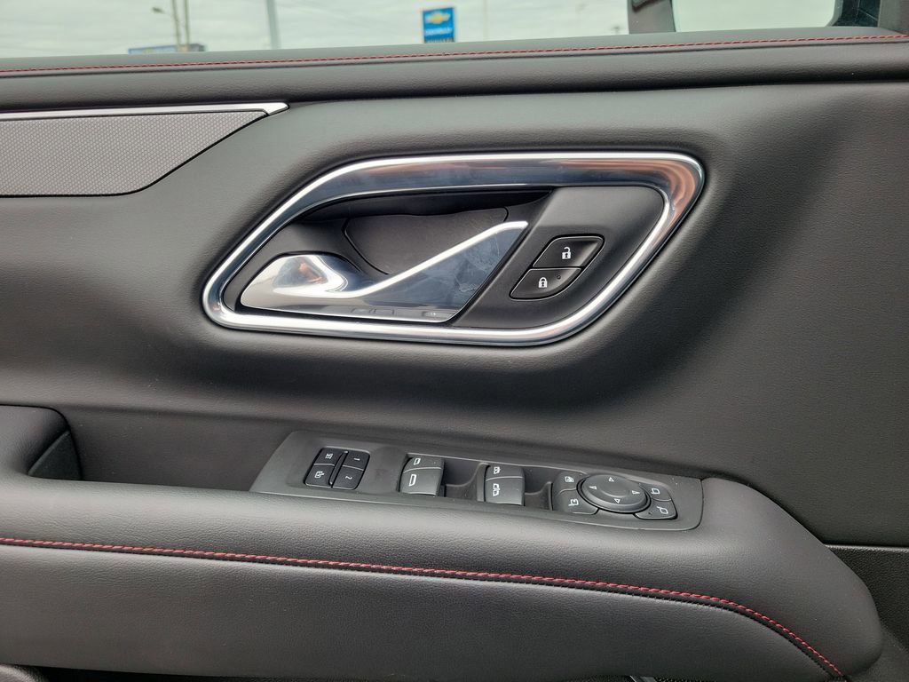 Used 2021 Chevrolet Tahoe RST w/ Luxury Package image 19