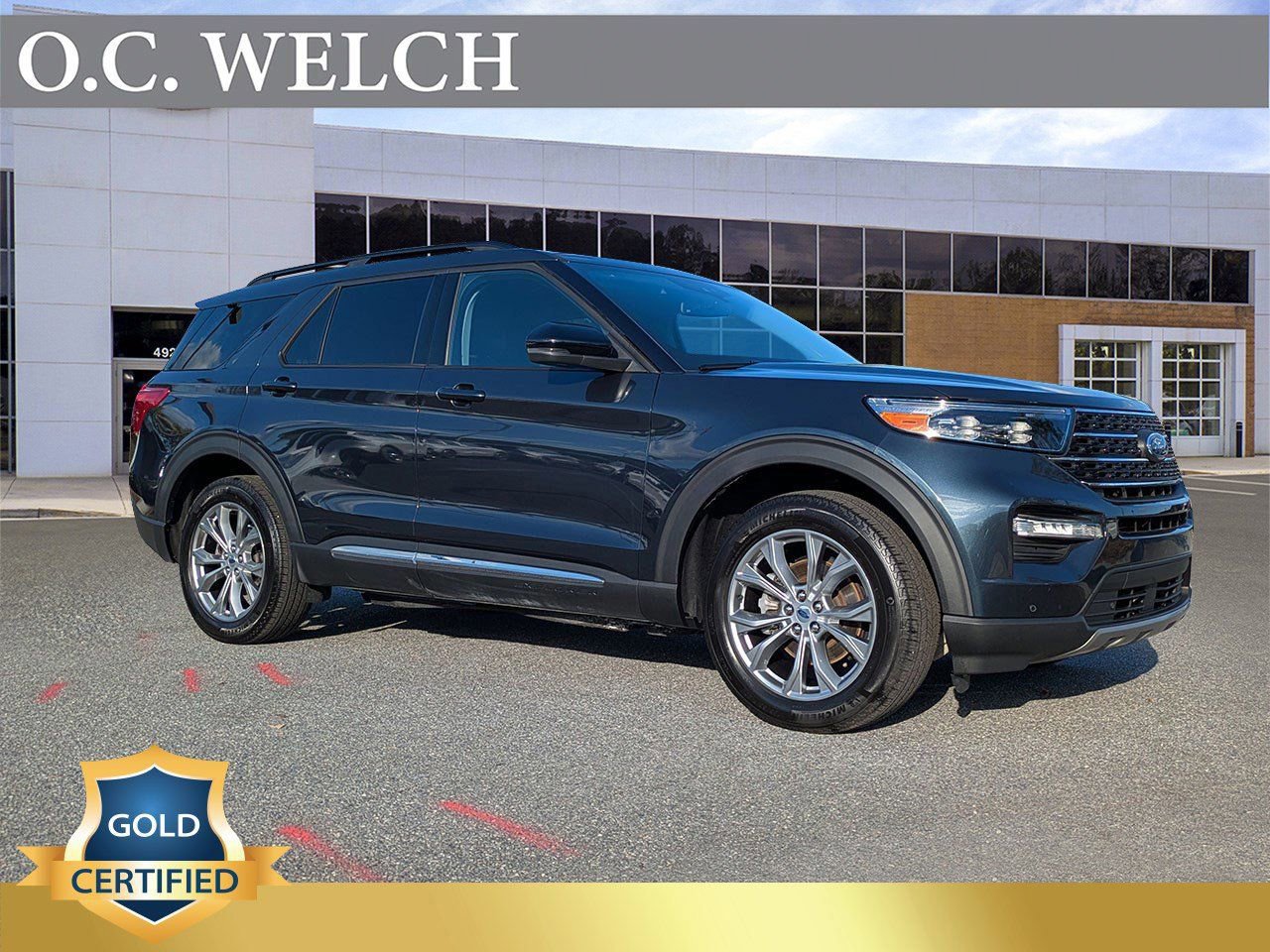 Certified 2023 Ford Explorer XLT w/ Equipment Group 202A image 7