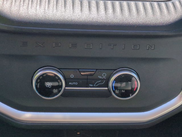 Certified 2025 Ford Expedition Active RWD image 30