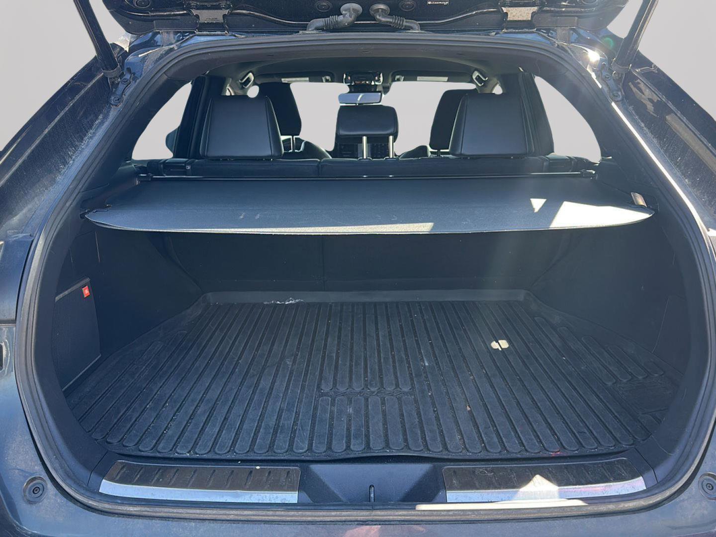 Used 2021 Toyota Venza Limited w/ Advanced Technology Package image 26