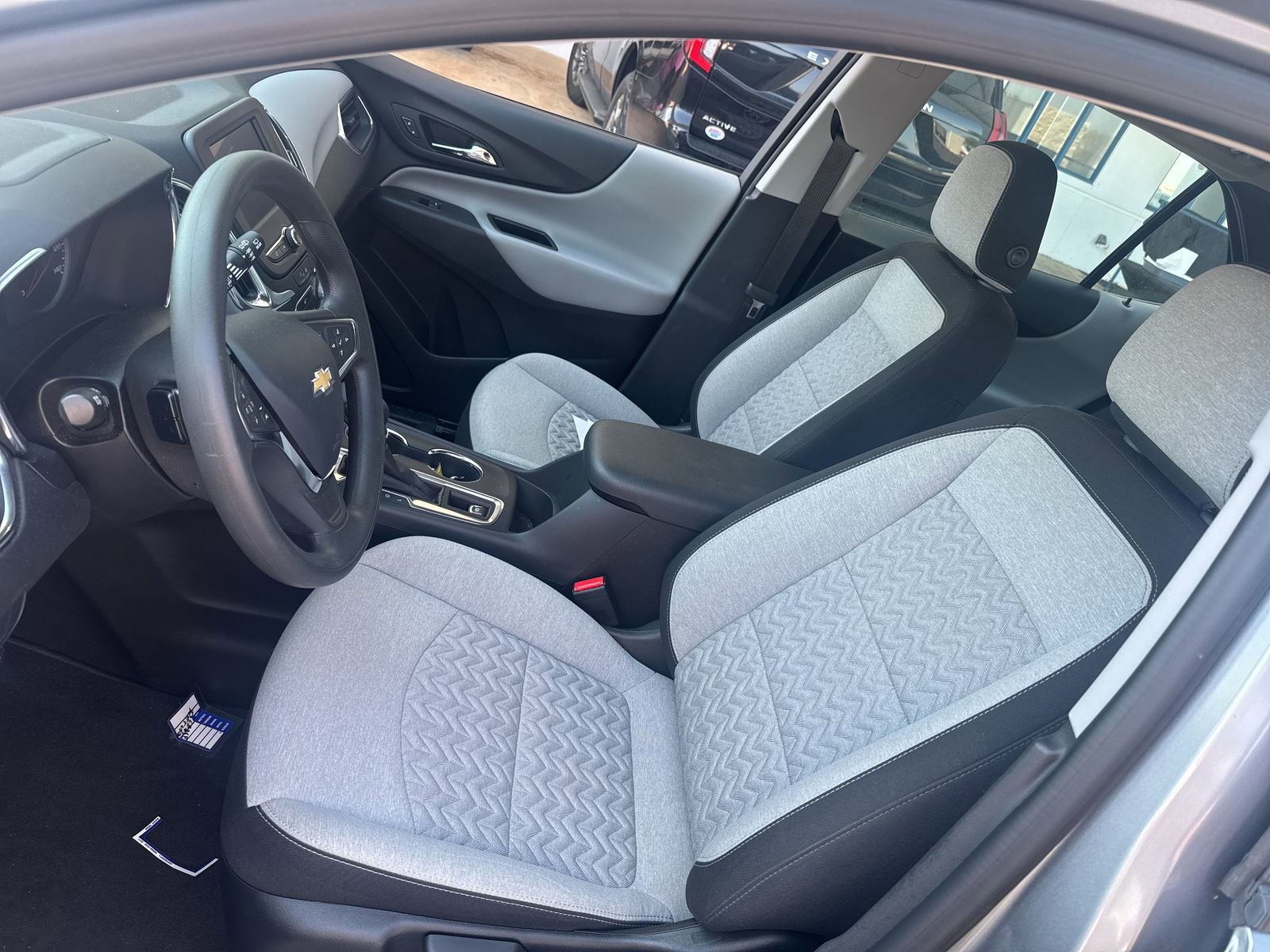 Used 2024 Chevrolet Equinox LS image 33