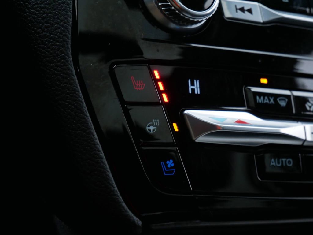 Certified 2021 Ford Explorer Limited w/ Equipment Group 301A image 25