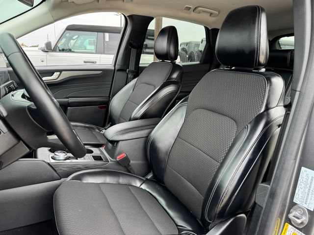 Certified 2024 Ford Escape SE w/ Class II Trailer Tow Package FWD image 13