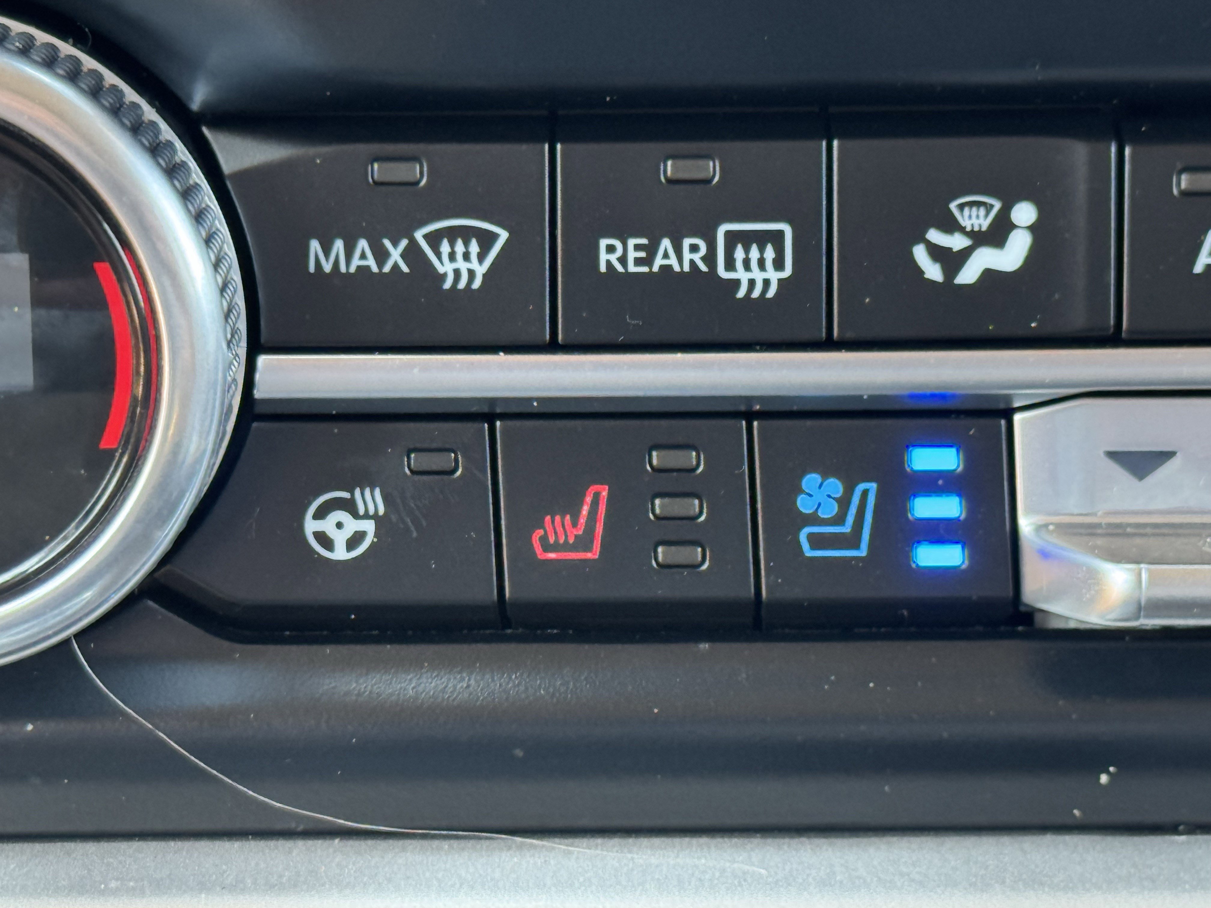 Certified 2024 Ford Expedition Limited image 21