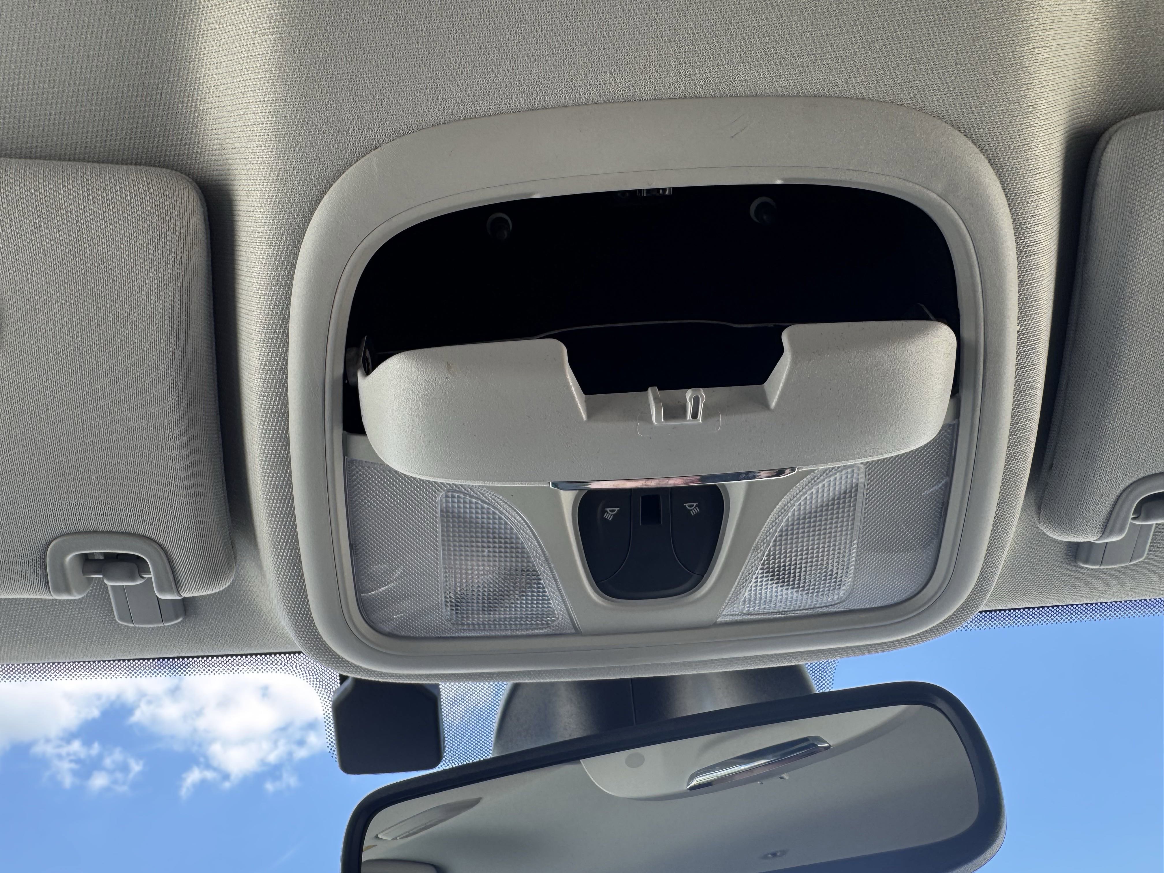 Used 2023 Jeep Cherokee Altitude Lux image 28