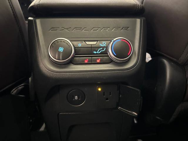 Certified 2025 Ford Explorer Platinum w/ Ultimate Package image 32