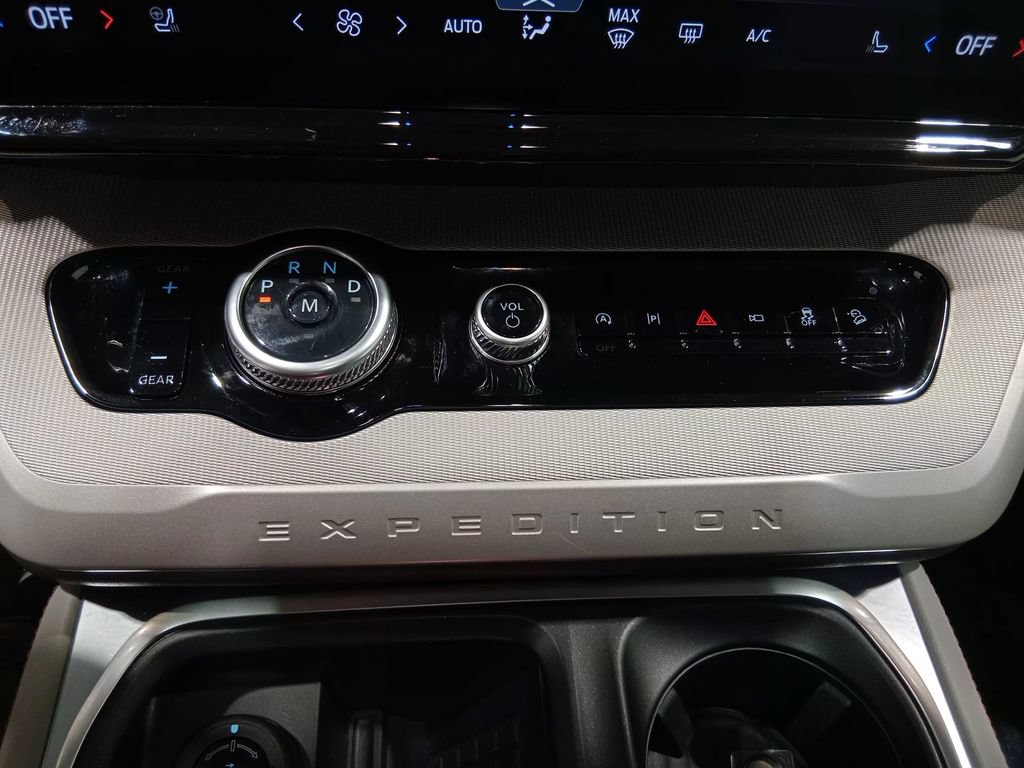 Certified 2025 Ford Expedition Max Active AWD/4WD image 24