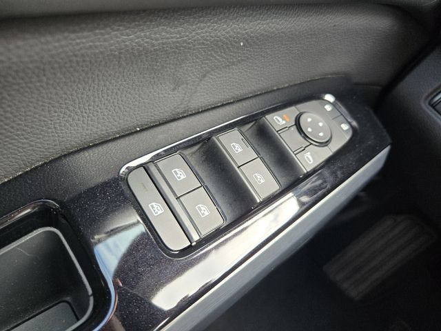 Used 2024 Nissan Pathfinder SL AWD/4WD image 32