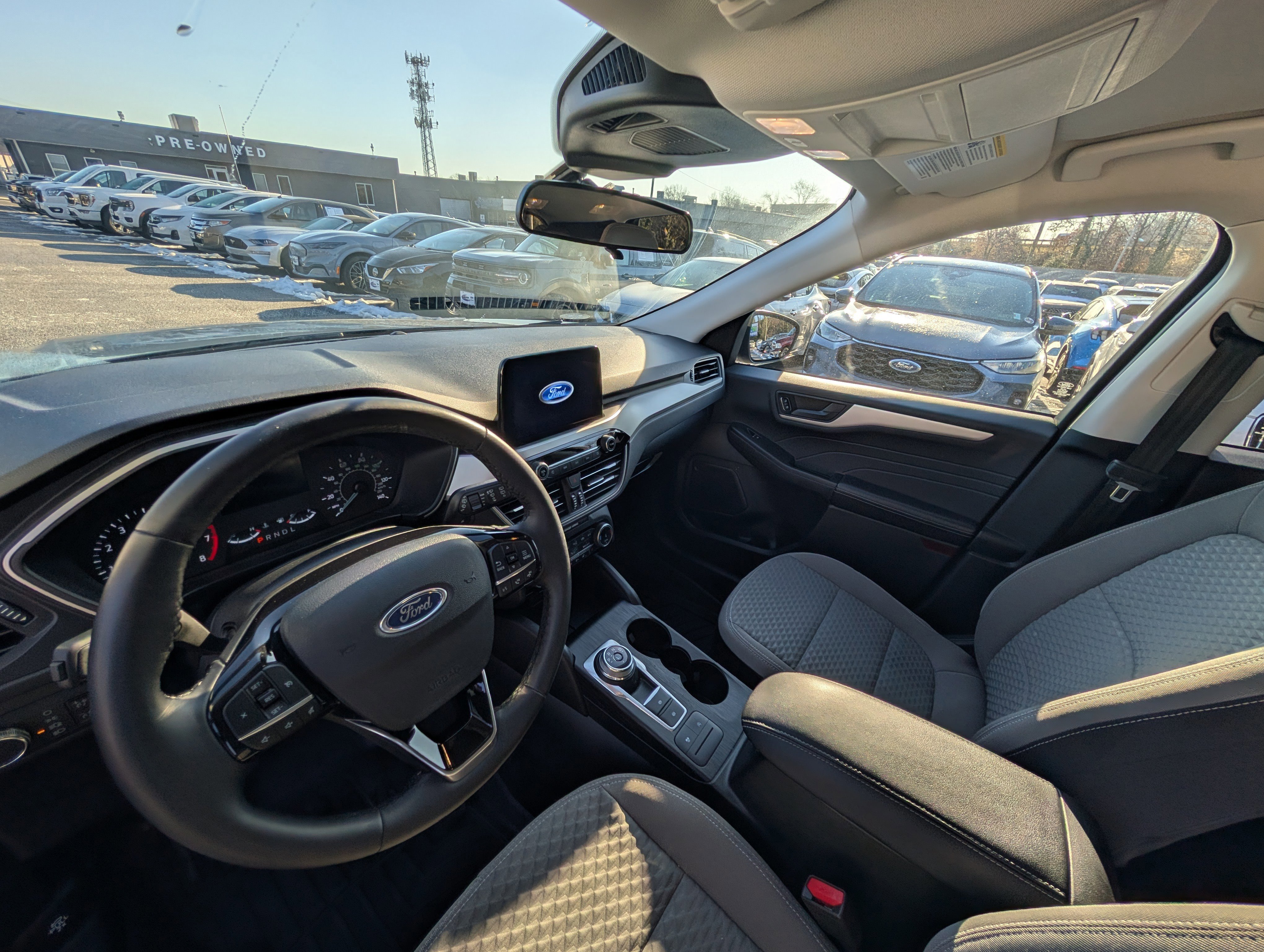 Certified 2022 Ford Escape SE w/ SE Sport Appearance Package image 17