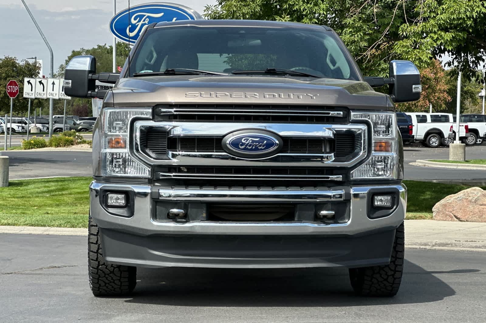 Certified 2022 Ford F350 XLT w/ XLT Premium Package AWD/4WD image 10