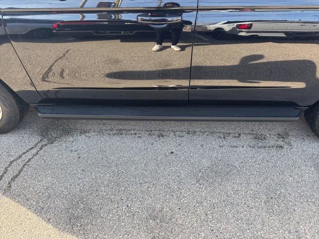 Certified 2025 Ford Expedition Max Active image 3