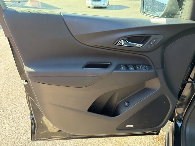 Used 2022 Chevrolet Equinox RS w/ RS Leather Package image 20