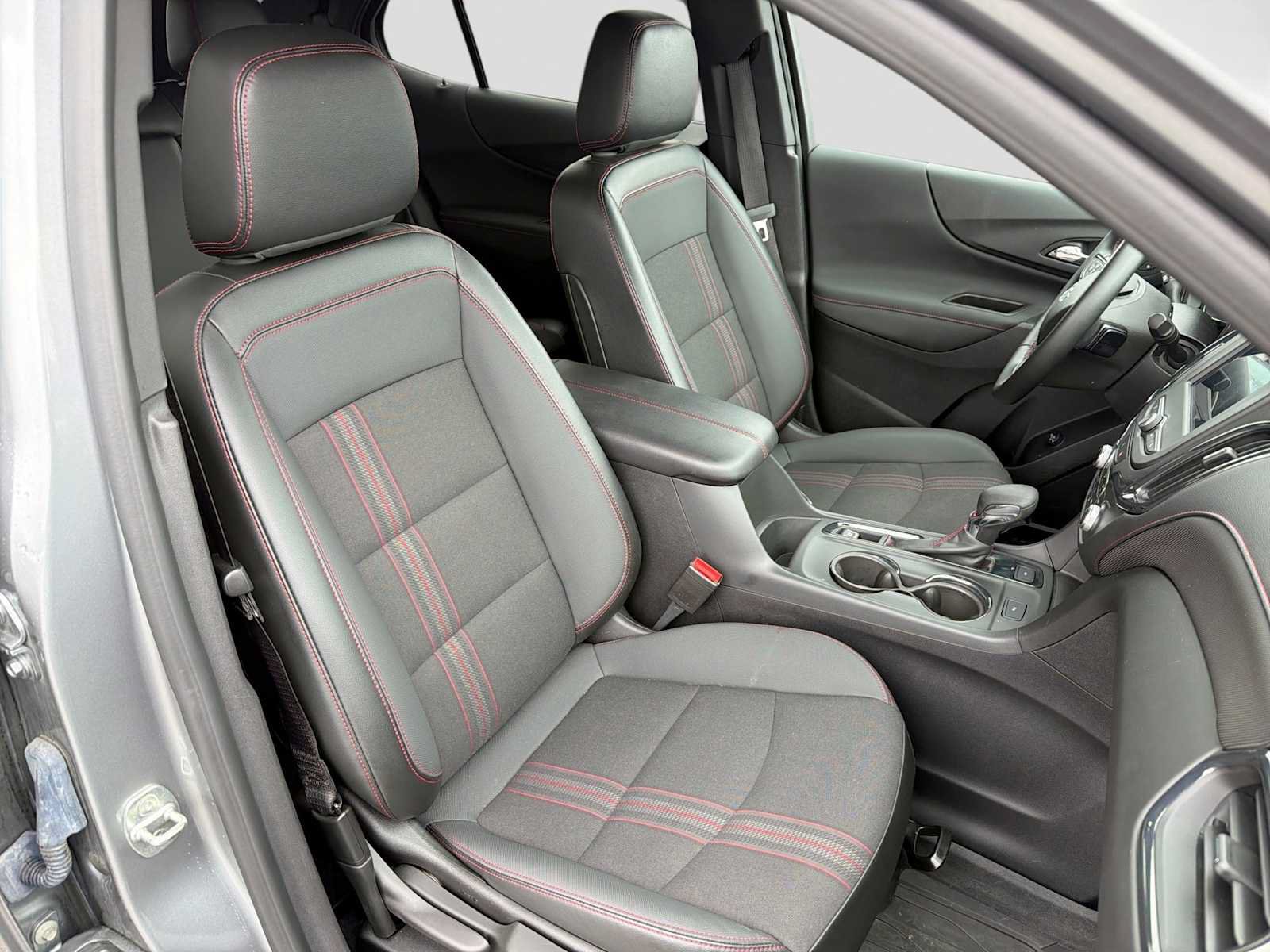 Used 2023 Chevrolet Equinox RS w/ LPO, Floor Liner Package AWD/4WD image 21