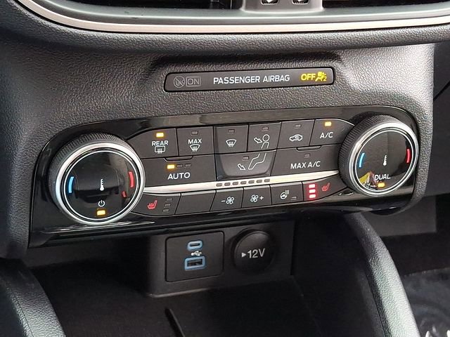 Certified 2022 Ford Escape SE w/ SE Sport Appearance Package FWD image 15