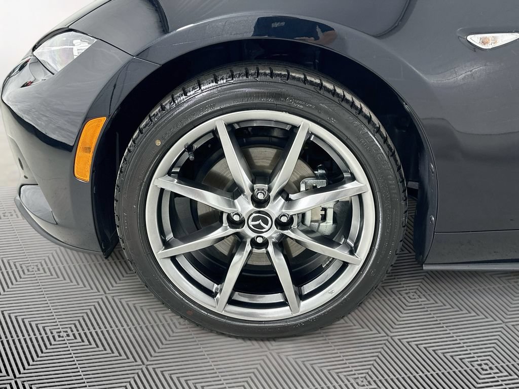 Used 2022 MAZDA MX-5 Miata Grand Touring w/ Weather Package RWD image 31