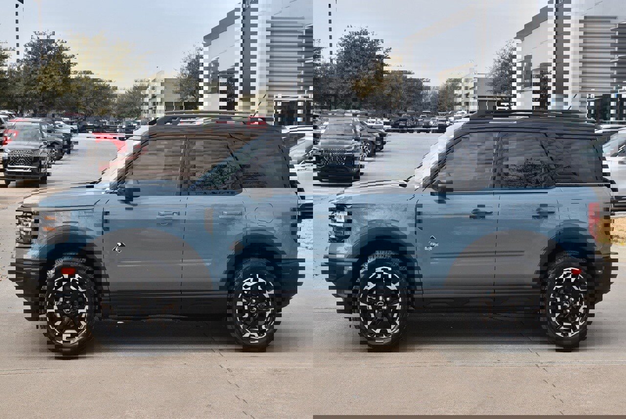 Certified 2023 Ford Bronco Sport Outer Banks w/ Tech Package image 12