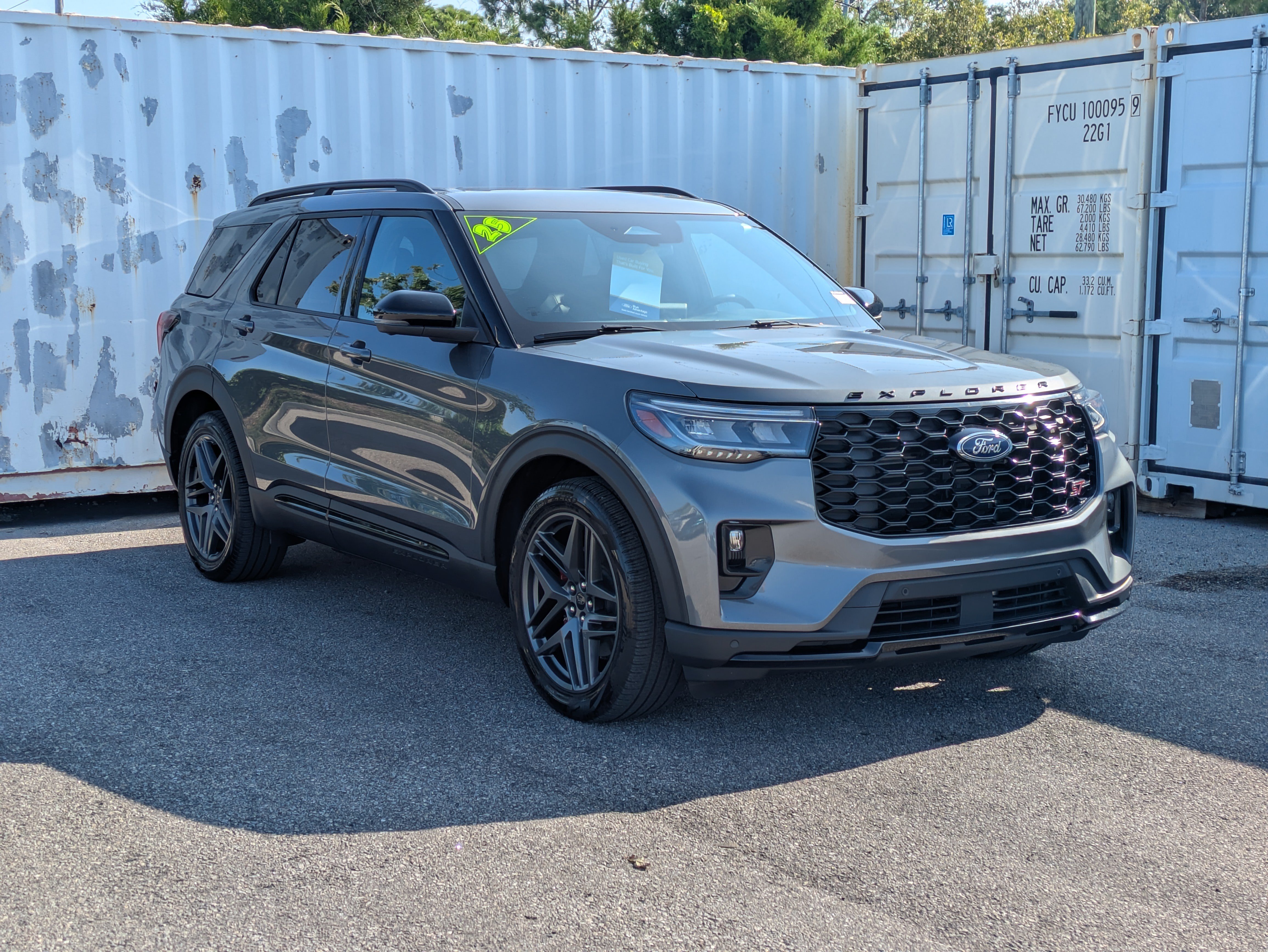 Certified 2025 Ford Explorer ST AWD/4WD image 3