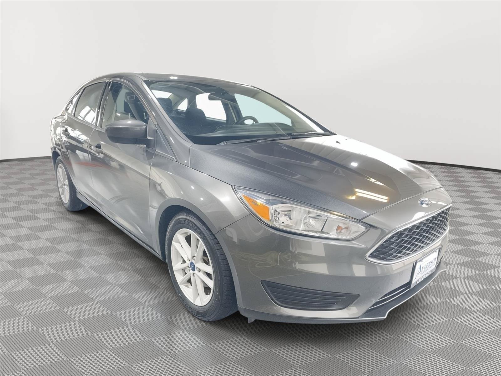 Certified 2018 Ford Focus SE FWD image 5