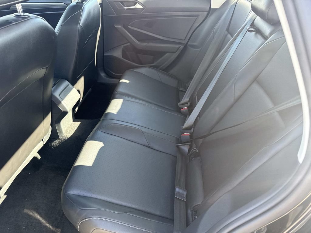 Used 2019 Volkswagen Jetta SEL FWD image 14