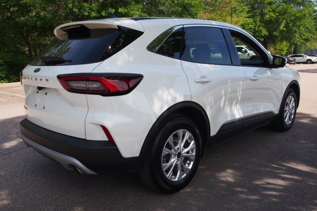 Certified 2023 Ford Escape Active w/ Tech Pack #2 FWD image 5