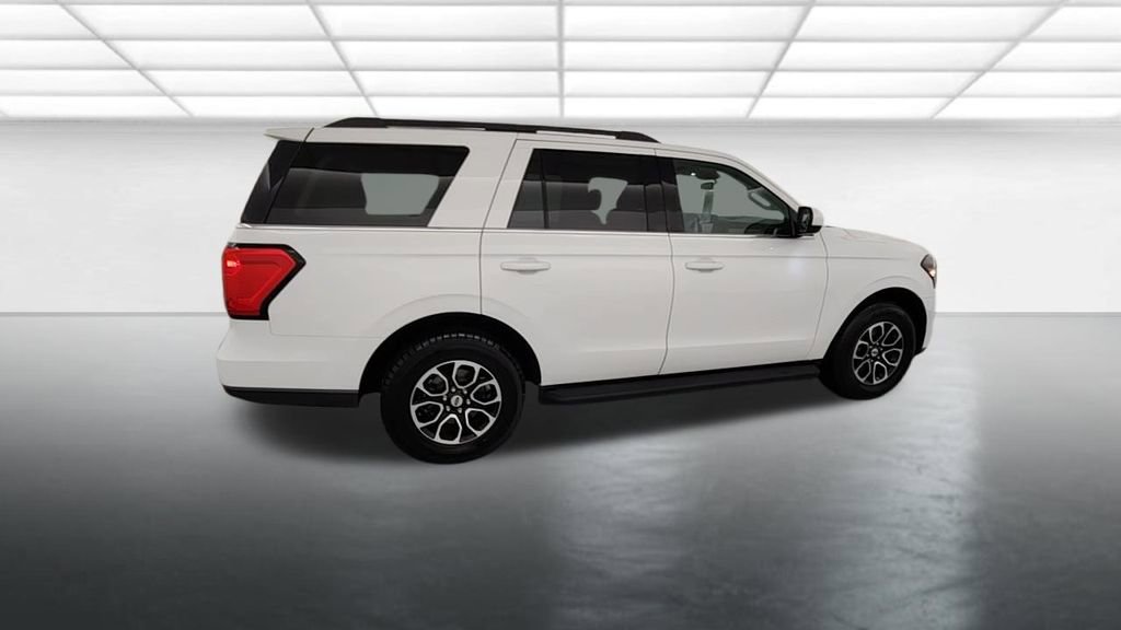 Certified 2024 Ford Expedition XLT AWD/4WD image 8