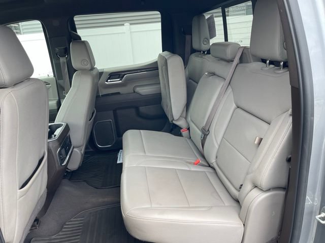 Used 2024 GMC Sierra 1500 SLT w/ SLT Premium Plus Package AWD/4WD image 18