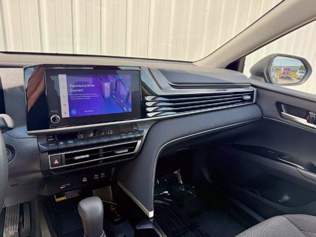 Used 2025 Toyota Camry LE FWD image 20