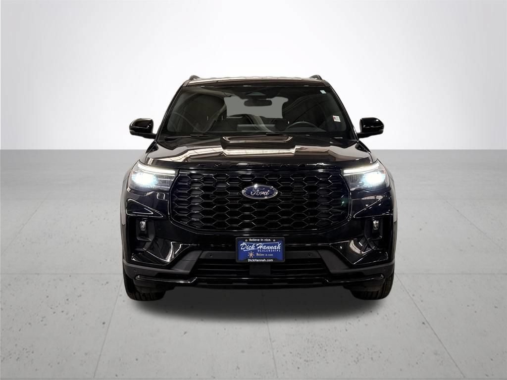 Certified 2025 Ford Explorer ST-Line AWD/4WD image 4