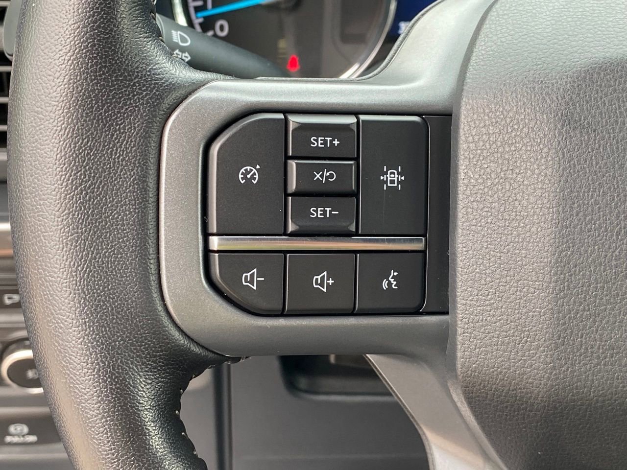 Certified 2022 Ford F150 XLT w/ Equipment Group 302A High image 24