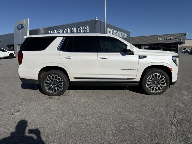 Used 2023 GMC Yukon Denali Ultimate image 2