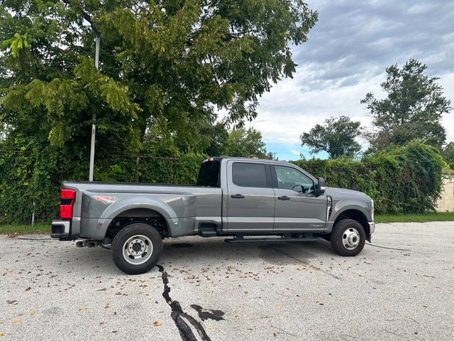 Certified 2025 Ford F350 XLT w/ 360-Degree Camera Package AWD/4WD image 6