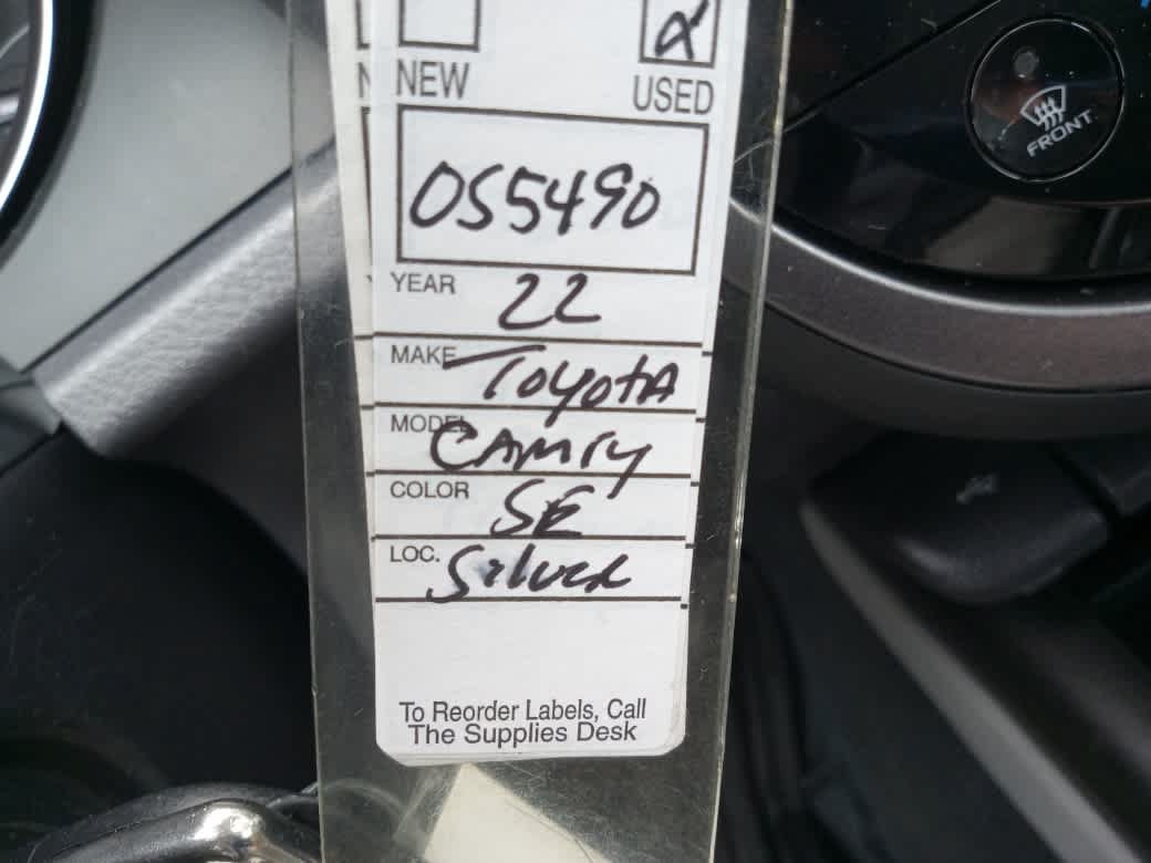 Used 2022 Toyota Camry SE FWD image 34