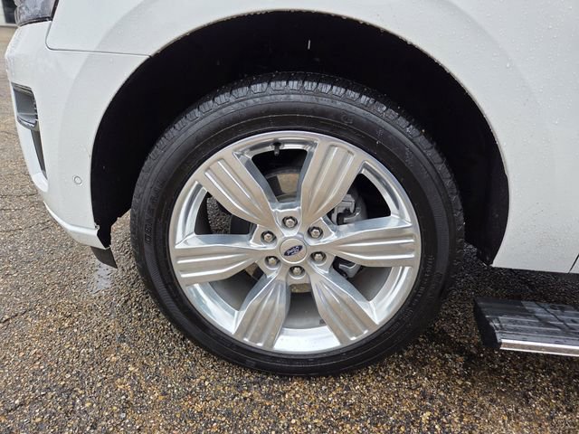 Certified 2024 Ford Expedition Platinum RWD image 28