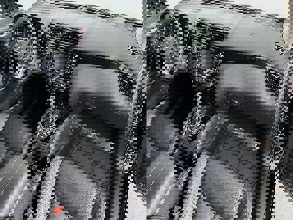 Used 2022 Nissan Rogue Sport SL image 33